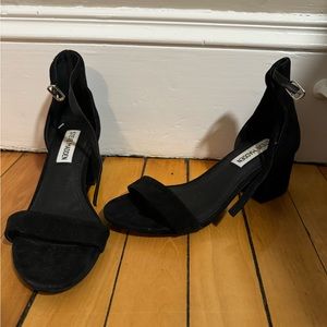 Steve Madden black heels